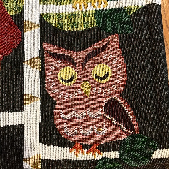 Owl tapestry table runner with 5 different owls sitting on a tree branch - Picture 8 of 13